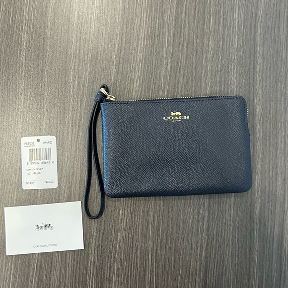 Coach Midnight Navy Blue Crossgrain Leather Corner Zip Wristlet Wallet NWT - Picture 9 of 11